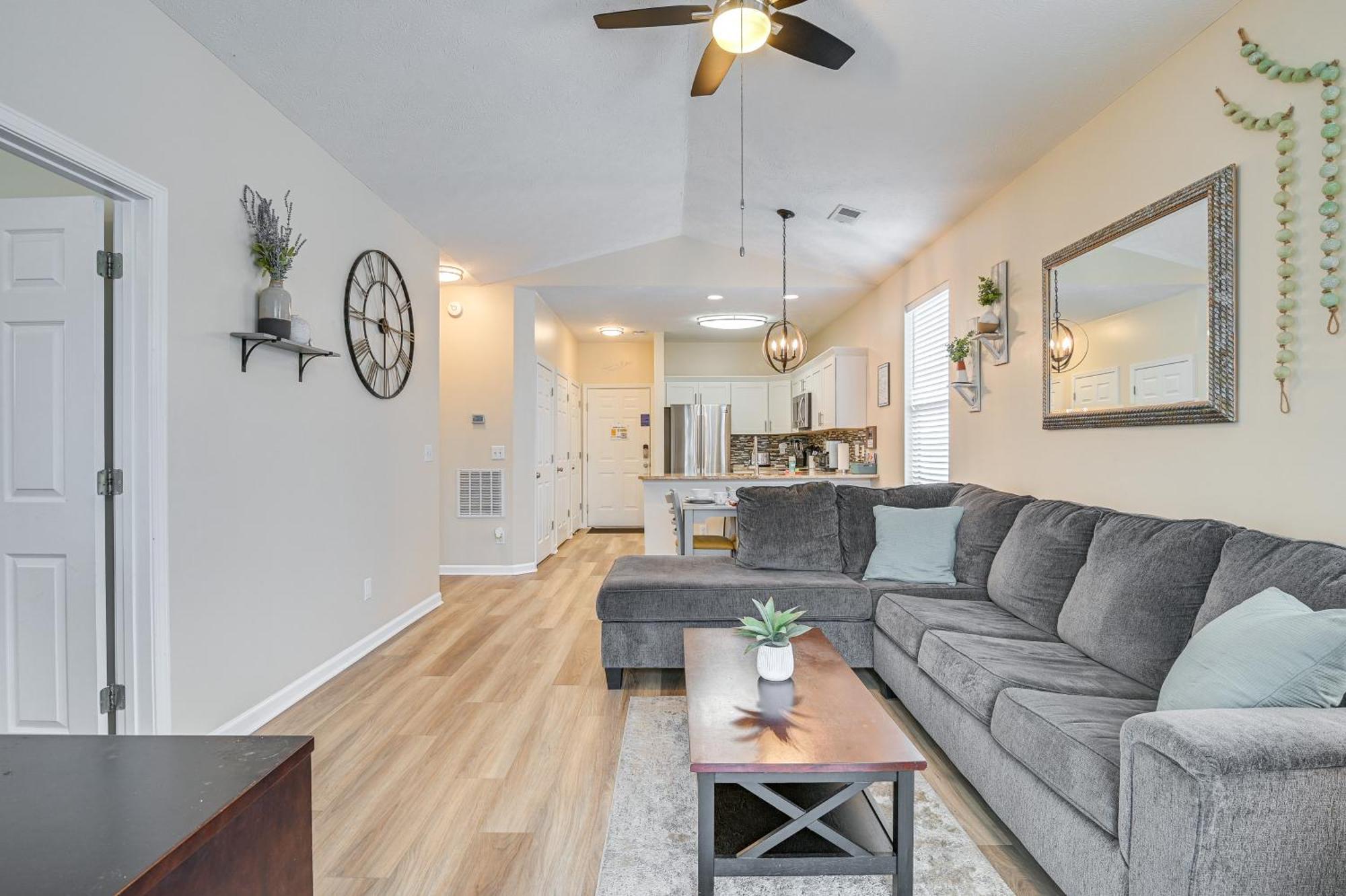 Breezy Golf Condo With Pool Access, 4 Mi To Beach Myrtle Beach Bagian luar foto